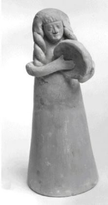 Une joueuse de tambourin